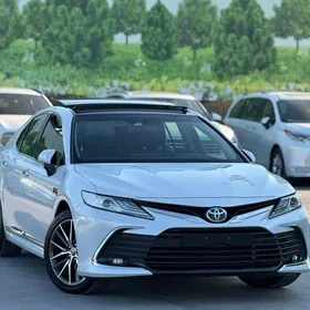 Toyota Camry 2023