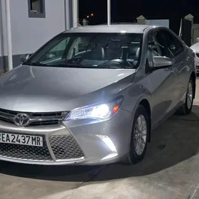 Toyota Camry 2017