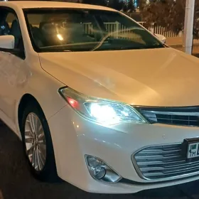 Toyota Avalon 2013