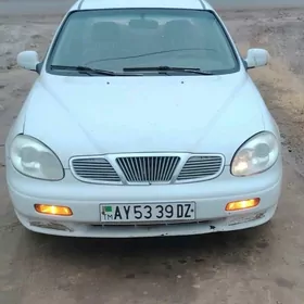 Daewoo Leganza 1998