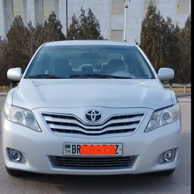 Toyota Camry 2010