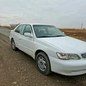 Toyota Corona 1999
