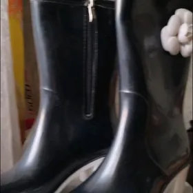 продам резиновые сапожки