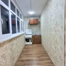 10 мкр 1 ком в 2 ком 3этаж