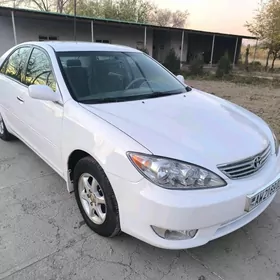Toyota Camry 2005
