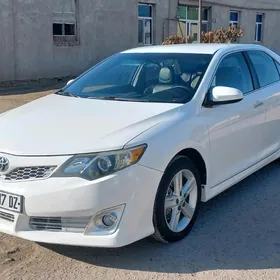 Toyota Camry 2013