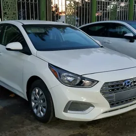 Hyundai Accent 2021