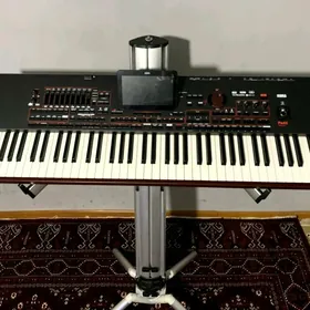 Korg PA 4x Oriental 76kl