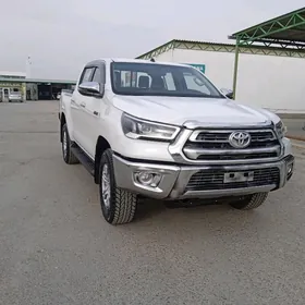 Toyota Hilux 2025