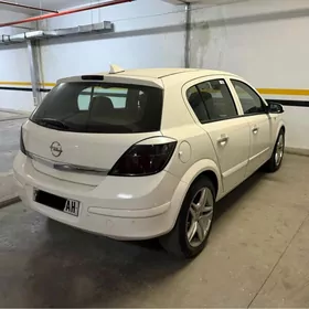 Opel Astra 2008