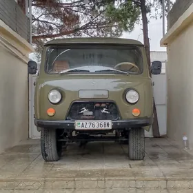 UAZ 469 1990