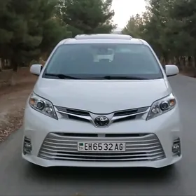 Toyota Sienna 2020