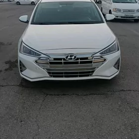 Hyundai Elantra 2019