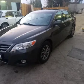 Toyota Camry 2011