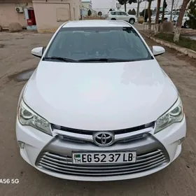 Toyota Camry 2017