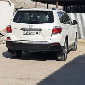 Toyota Highlander 2011