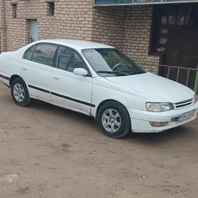Toyota Corona 1995