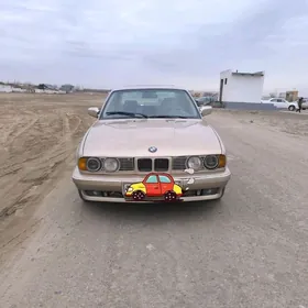 BMW 525 1990