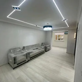 5 mkr 4 komnat 3/1 etaź