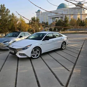 Hyundai Elantra 2021