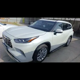 Toyota Highlander 2023