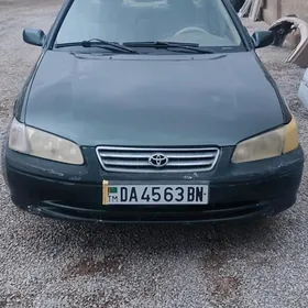 Toyota Camry 1999