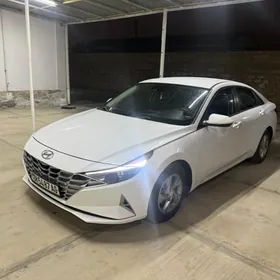 Hyundai Elantra 2021