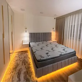 Шевченко 2этаж 2ком 63м2