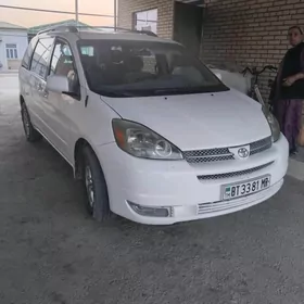 Toyota Sienna 2004