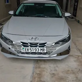 Hyundai Elantra 2021