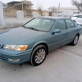 Toyota Camry 2000