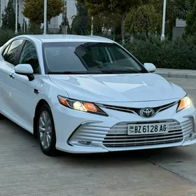 Toyota Camry 2020
