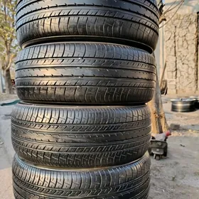 Yokohama 215 55 17 3123 ý