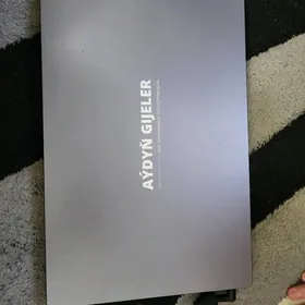 kompyuter aydyn gijeler