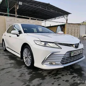 Toyota Camry 2018