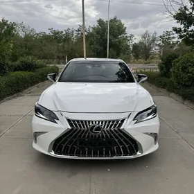 Lexus ES 350 2022