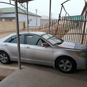 Toyota Camry 2010