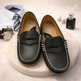 Стильные кожаные мокасины