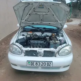 Daewoo Lanos 1998