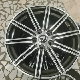 Leksus ES 350 R17