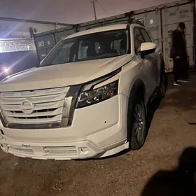 Nissan Pathfinder 2021