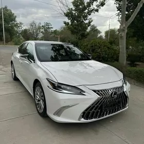 Lexus ES 350 2022