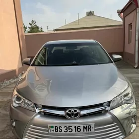 Toyota Camry 2017