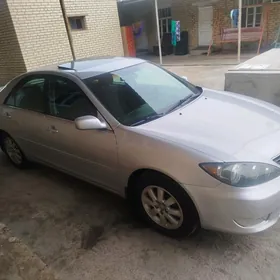 Toyota Camry 2005