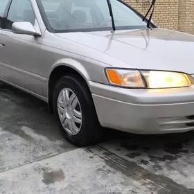 Toyota Camry 1999