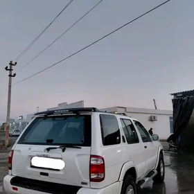 Nissan Pathfinder 2001