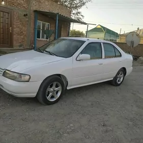 Nissan Sunny 1999