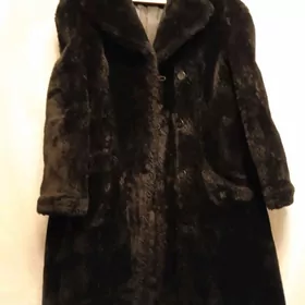 Шуба из искусственного меха
