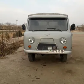 UAZ 452 1991