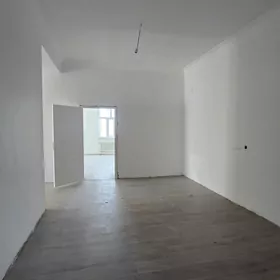 Элитка 3нжи этаж 3ком 147м²